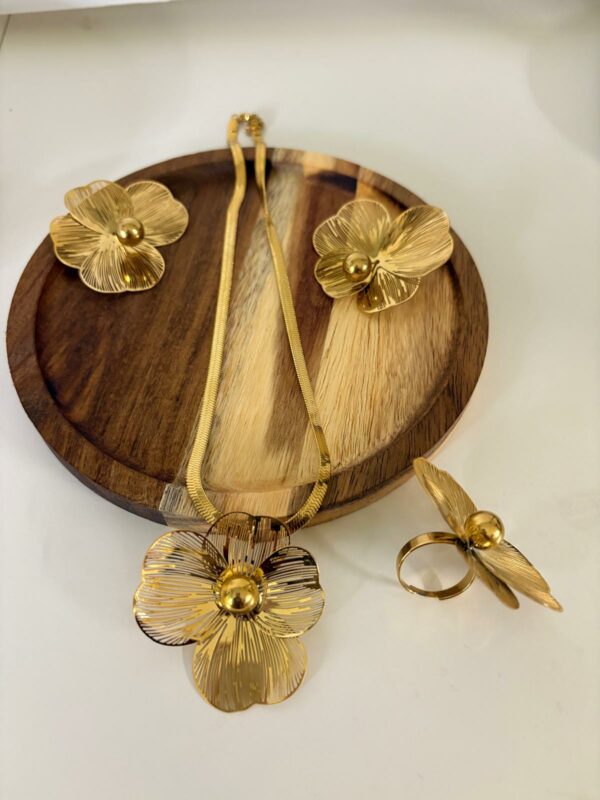 Parure PETAL  acier inoxydable couleur or