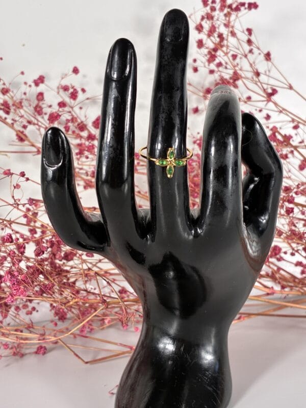 00203b0b39414dfcb63e8d8e145be024tplv-t5fjg24jzw-origin-jpeg.jpeg Bague NOHEMY V en Acier Inoxydable 316 plaqué Or