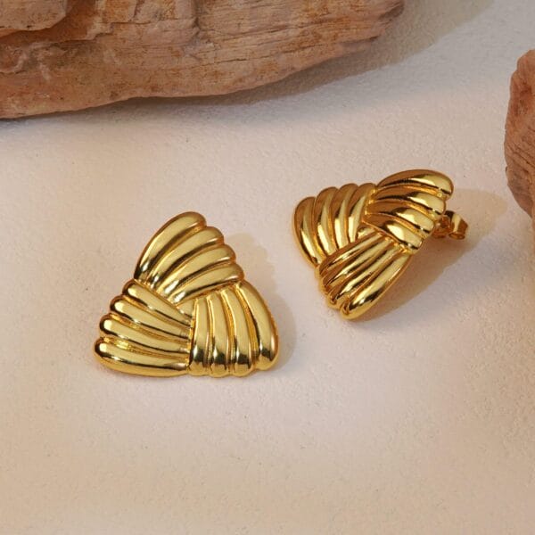 d36f1d3289a243039befcf70e642ffd5tplv-t5fjg24jzw-origin-jpeg-1.jpeg Boucles d'oreilles TRIANGULA