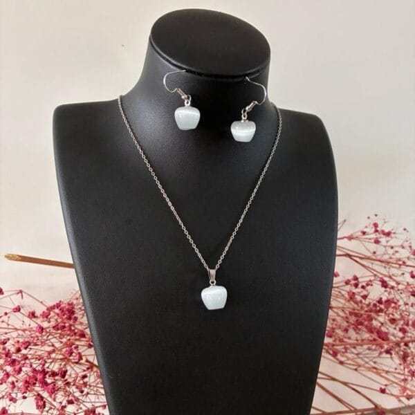 d8be5f9ecbf04ab9bb2203e6ab3b5c58tplv-t5fjg24jzw-origin-jpeg.jpeg Parure POLA en acier inoxydable 304 plaqué Or