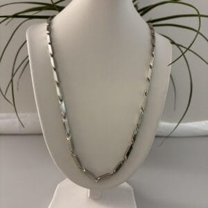 dbb2fd49954d4c90908eea692359b3f2tplv-t5fjg24jzw-origin-jpeg.jpeg Collier SIMPLO en acier inoxydable 304 plaqué Or