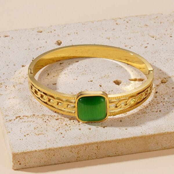 19168a5d87a64bc68c9ec3a7db594808tplv-t5fjg24jzw-origin-jpeg.jpeg Bracelet CLARA VERT en acier inoxydable